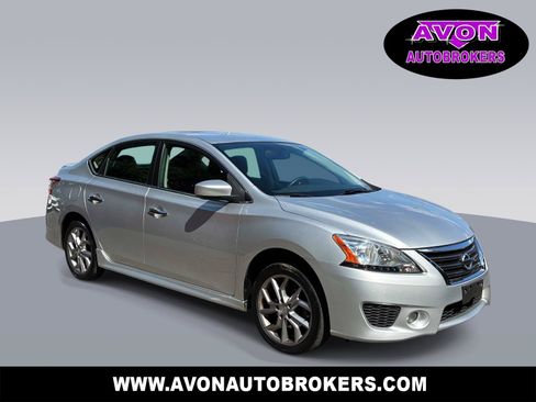 Used 2014 Nissan Sentra SR w/ Electronics Package FWD image 1