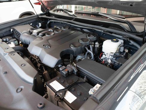 Used 2024 Toyota 4Runner TRD Off-Road Premium w/ TRD Black Wheel Package (TMS) image 33