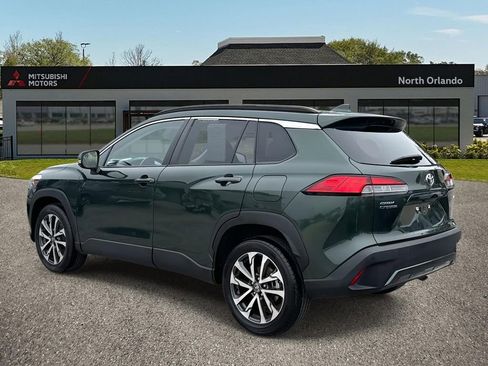 Used 2023 Toyota Corolla Cross XLE image 6