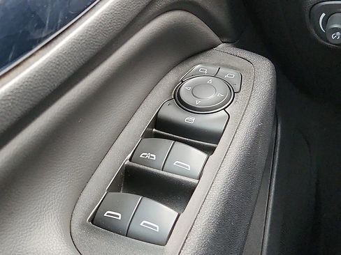 Used 2022 Chevrolet Equinox LT FWD image 23