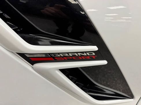 Used 2019 Chevrolet Corvette Grand Sport w/ Z07 Performance Package RWD image 26
