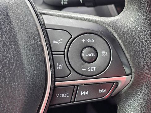 Used 2022 Toyota Camry LE w/ Convenience Package FWD image 22