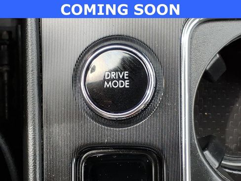 Used 2023 Lincoln Corsair AWD image 18