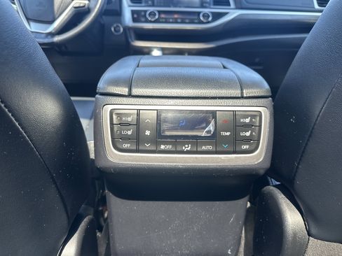 Used 2018 Toyota Highlander Limited Platinum w/ Protection Package #3 AWD/4WD image 19