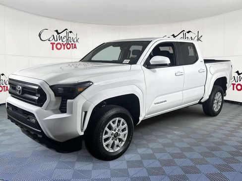 Used 2026 Toyota Tacoma SR5 RWD image 2