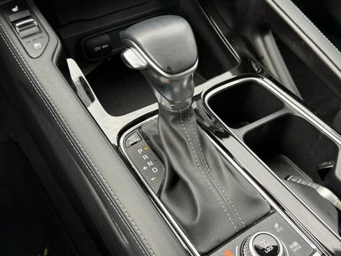 Used 2024 Kia Telluride SX w/ Towing Package AWD/4WD image 33