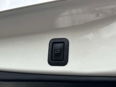 Used 2018 Toyota Highlander Limited Platinum w/ Protection Package #3 image 15