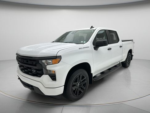 Used 2024 Chevrolet Silverado 1500 Custom AWD/4WD image 3