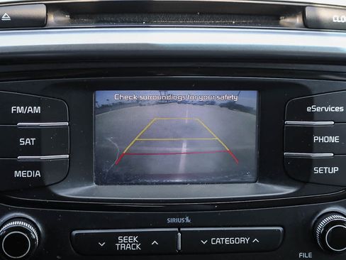 Used 2016 Kia Sorento LX w/ LX Convenience Package FWD image 23
