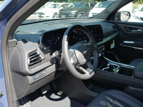 New 2026 Chevrolet Traverse LT w/ Enhanced Driving Package FWD image 10