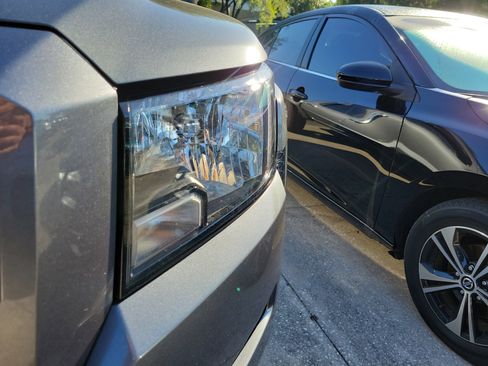 Used 2023 Nissan Frontier SV w/ SV Convenience Package image 3