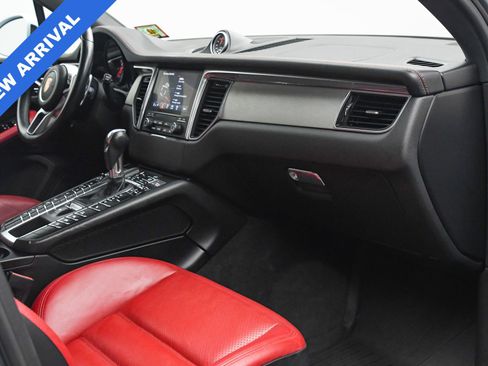 Used 2017 Porsche Macan GTS image 18