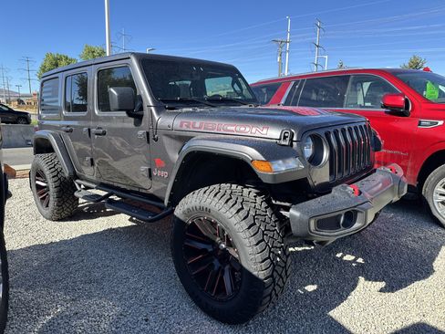Used 2021 Jeep Wrangler Unlimited Rubicon AWD/4WD image 2