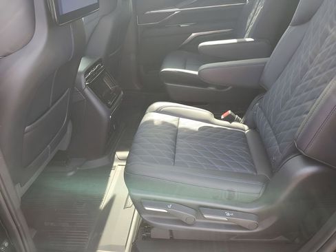 New 2026 Cadillac Escalade IQL Luxury w/ LPO, Floor Liner Package image 20