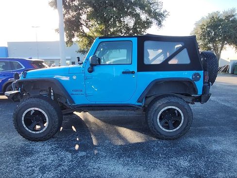 Used 2017 Jeep Wrangler Sport w/ Quick Order Package 24S AWD/4WD image 9