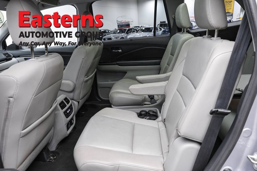 Used 2019 Honda Pilot Elite image 24
