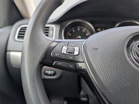 Used 2017 Volkswagen Jetta S FWD image 20