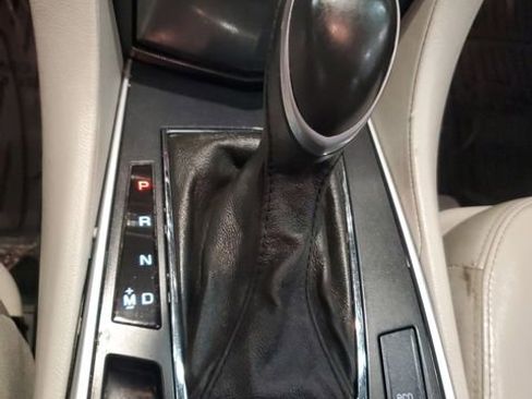 Used 2015 Cadillac SRX FWD image 25