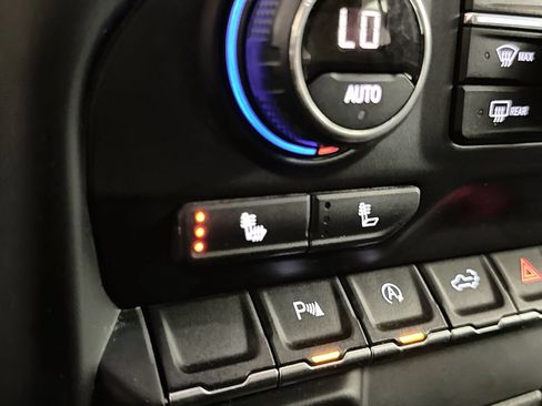 Used 2019 Chevrolet Silverado 1500 RST AWD/4WD image 42