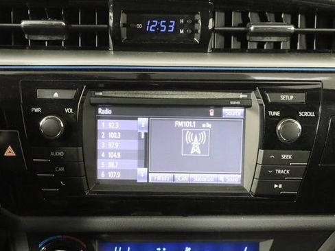 Used 2015 Toyota Corolla S image 27