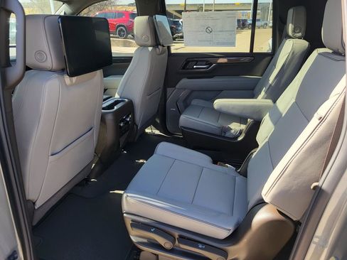 New 2026 GMC Yukon XL Elevation w/ Elevation Premium Package image 4