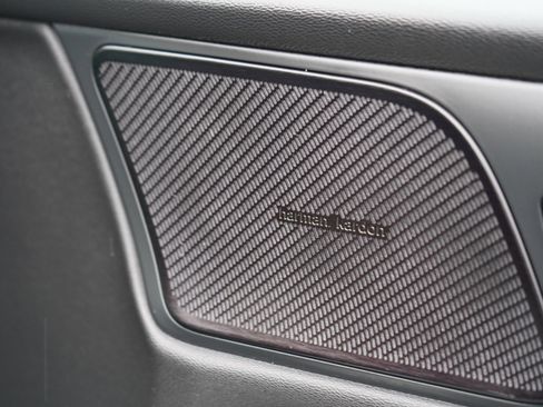 Used 2019 Volvo S60 T6 R-Design image 79