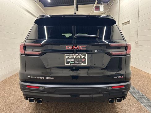 Used 2024 GMC Acadia AT4 w/ Luxury Package AWD/4WD image 3