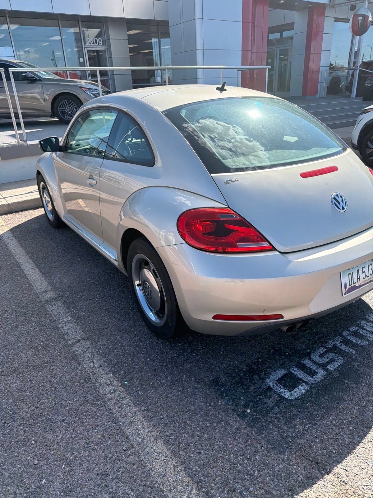 Used 2012 Volkswagen Beetle 2.5 FWD image 11