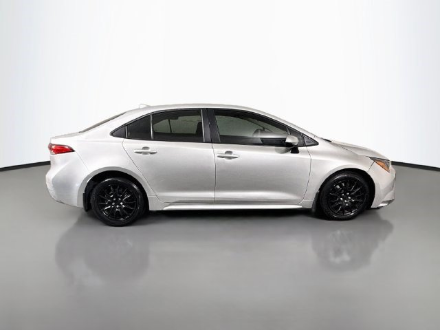 Used 2024 Toyota Corolla LE FWD image 11