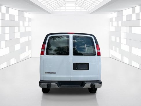Used 2025 Chevrolet Express 2500 w/ Driver Convenience Package RWD image 6