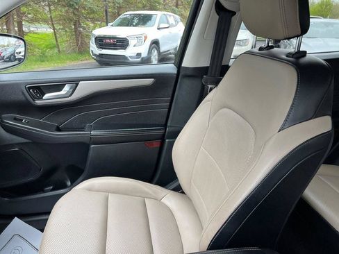 Used 2021 Ford Escape SEL AWD/4WD image 35