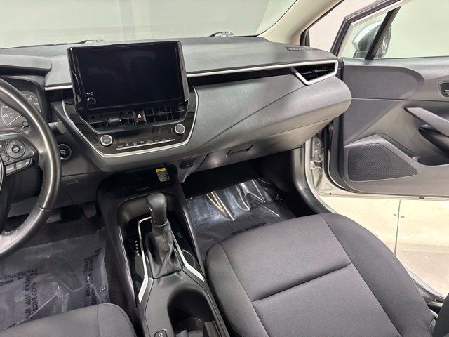 Used 2024 Toyota Corolla LE w/ LE Premium Package FWD image 19
