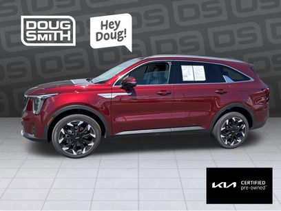 Certified 2025 Kia Sorento EX w/ Panoramic Sunroof Package