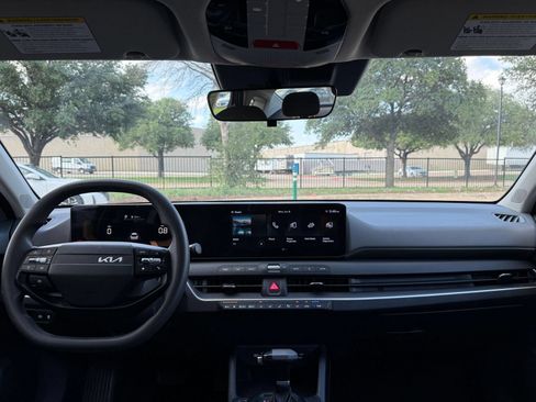 Used 2025 Kia K4 FWD image 35