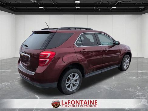 Certified 2017 Chevrolet Equinox LT w/ Convenience Package image 8