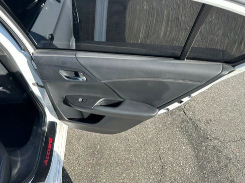 Used 2017 Honda Accord Sport image 33