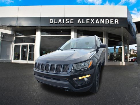 Used 2019 Jeep Compass Sport image 10