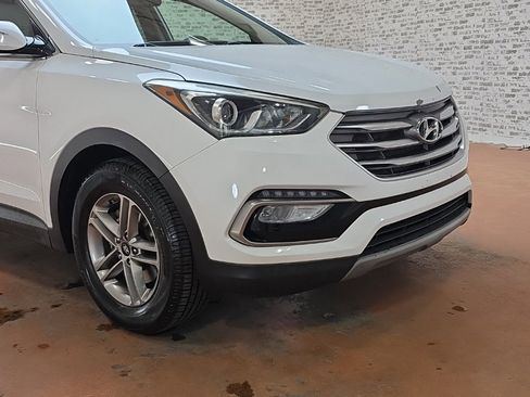 Used 2018 Hyundai Santa Fe Sport image 7