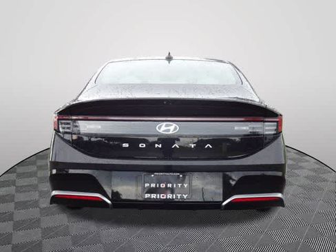 Used 2025 Hyundai Sonata SEL FWD image 3