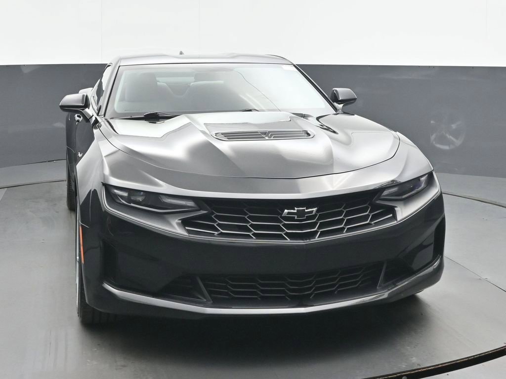 Used 2023 Chevrolet Camaro LT w/ Technology Package RWD image 8