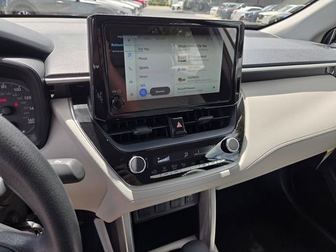 Used 2025 Toyota Corolla Cross L FWD image 22