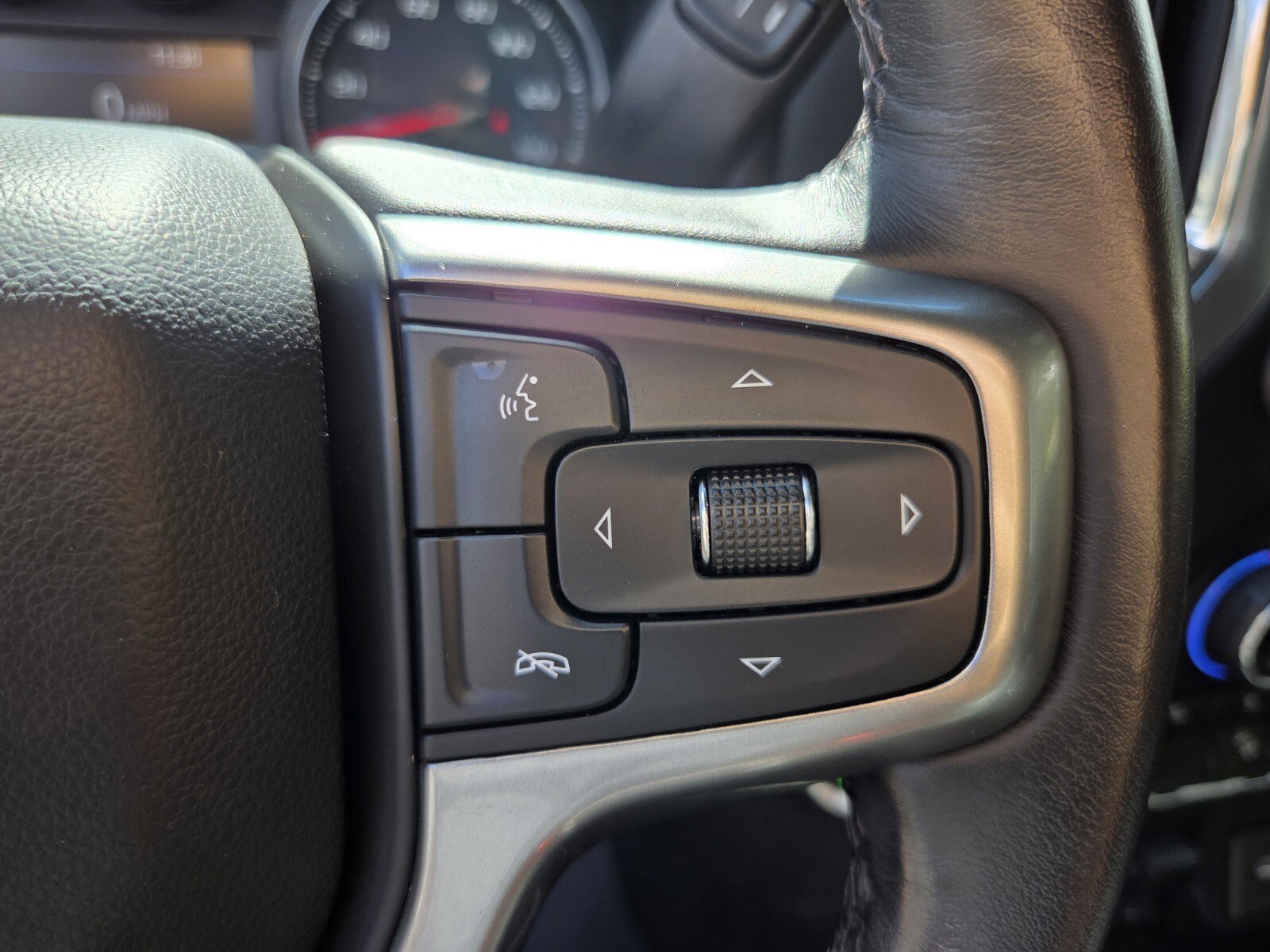 Used 2021 Chevrolet Silverado 1500 LT Trail Boss w/ Convenience Package II AWD/4WD image 23