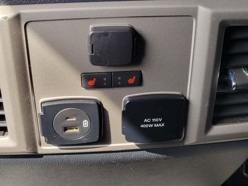 Used 2022 Ford F250 Lariat w/ Black Appearance Package image 30