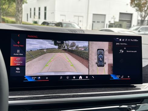 Used 2026 BMW X5 xDrive40i w/ M Sport Package image 26