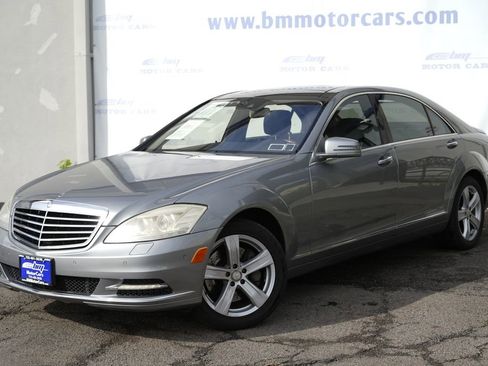 Used 2011 Mercedes-Benz S 550 4MATIC image 2