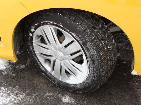 Used 2019 Honda Fit LX image 17