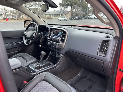 Used 2016 Chevrolet Colorado Z71 image 26
