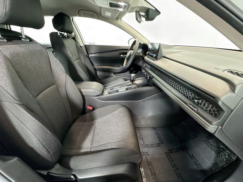Used 2024 Honda Accord LX image 24