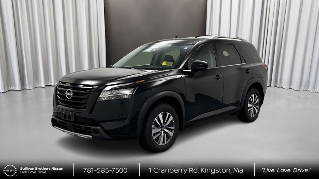 Certified 2024 Nissan Pathfinder SL w/ Black Appearance Package AWD/4WD image 1