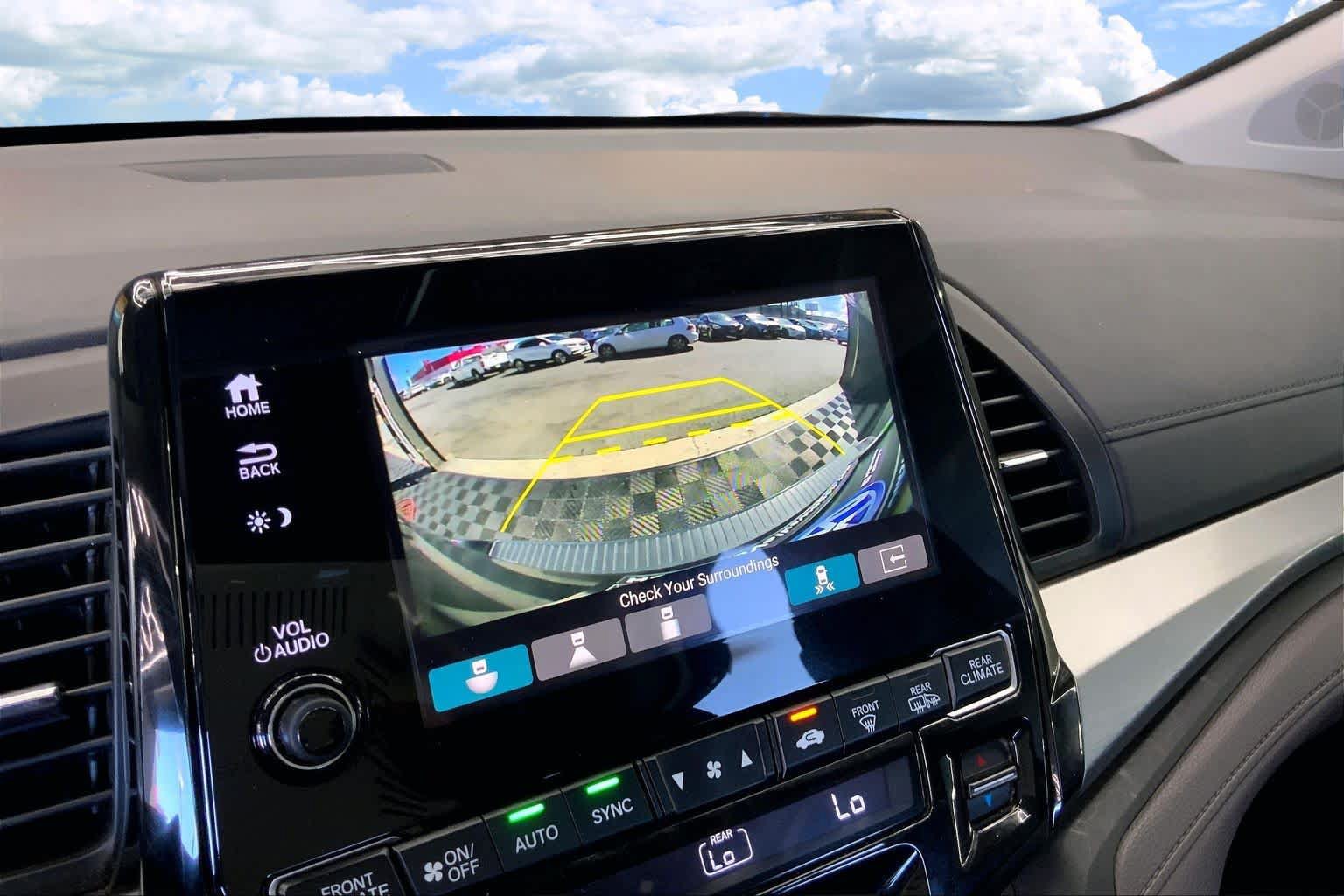 Used 2018 Honda Odyssey Touring image 26